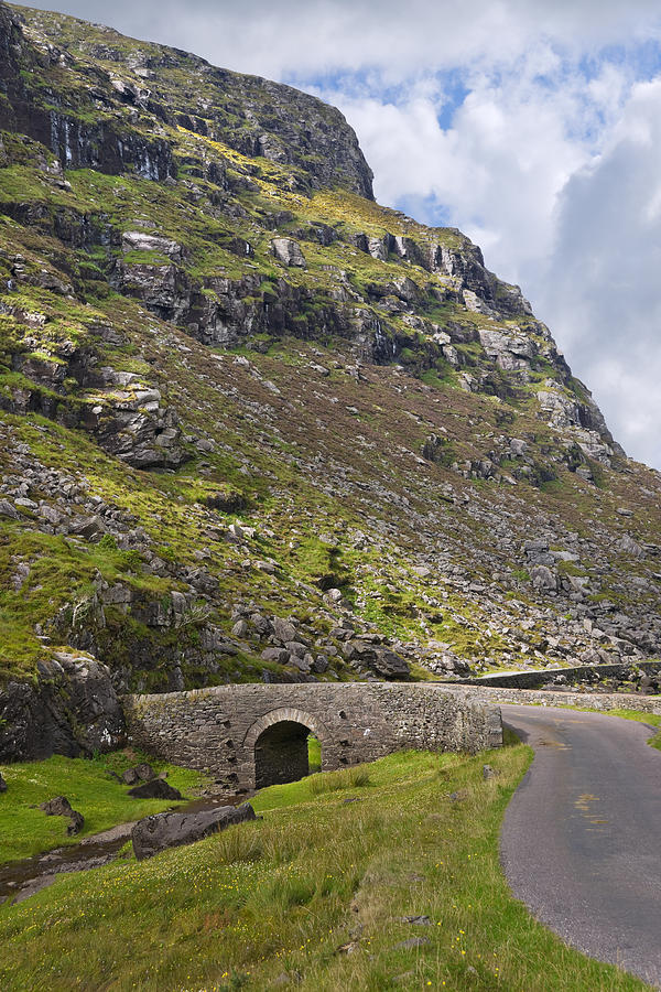  - 1-gap-of-dunloe-bridge-jane-mcilroy