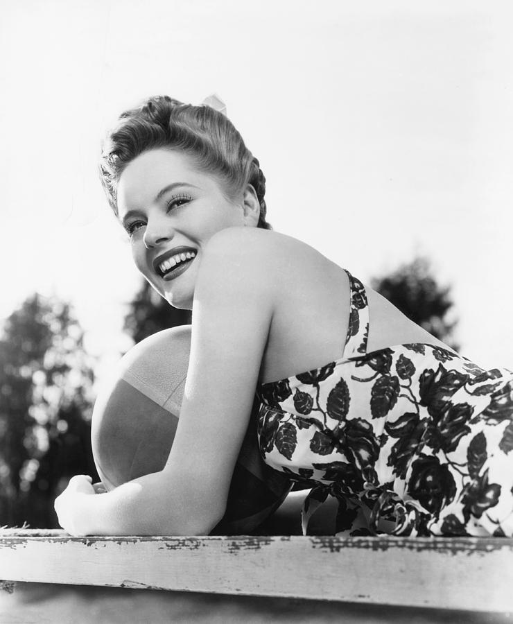 Alexis Smith Ca Mid 1940s Photograph By Everett Fine Art America