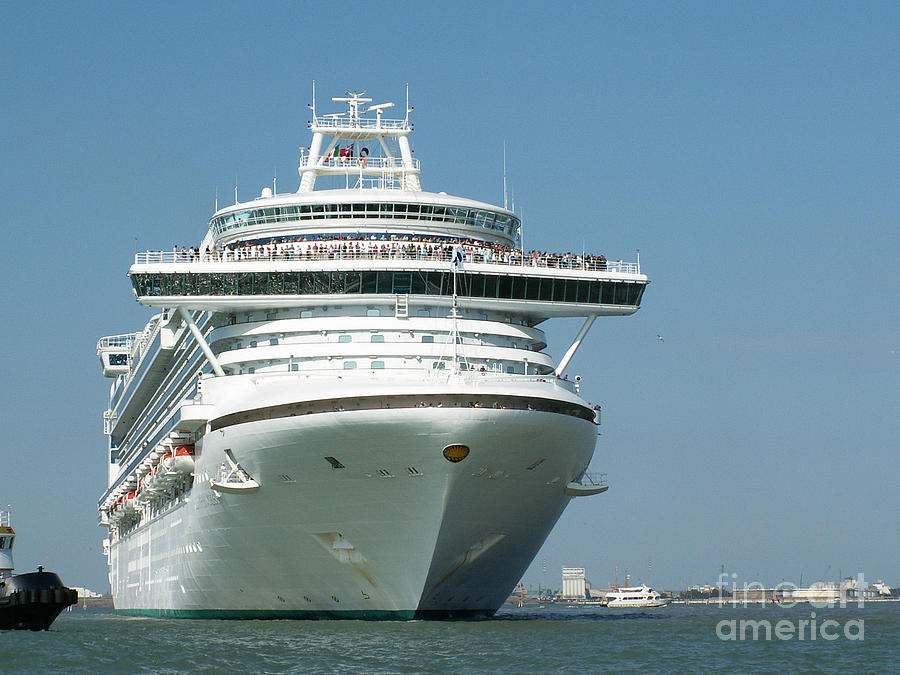 ocean-liner-photograph-by-evgeny-pisarev