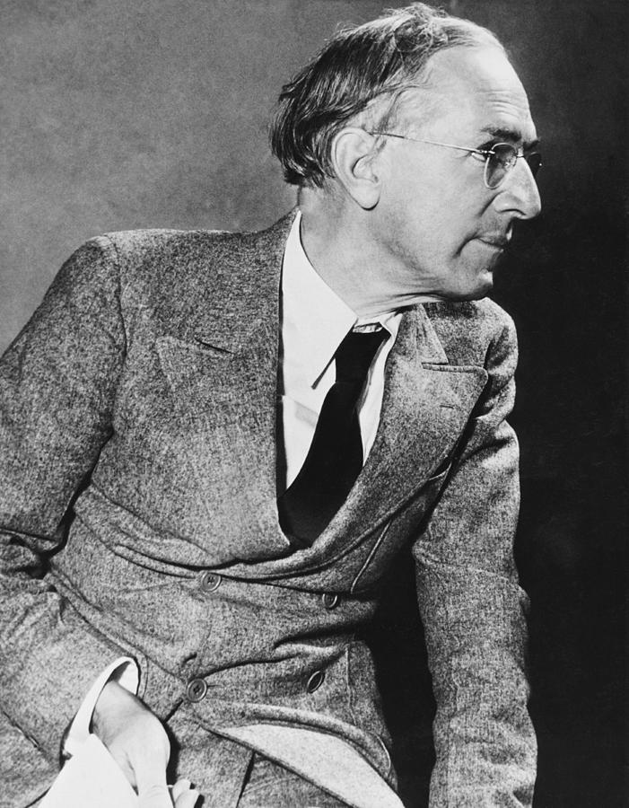 Author Upton Sinclair Photograph by Underwood Archives