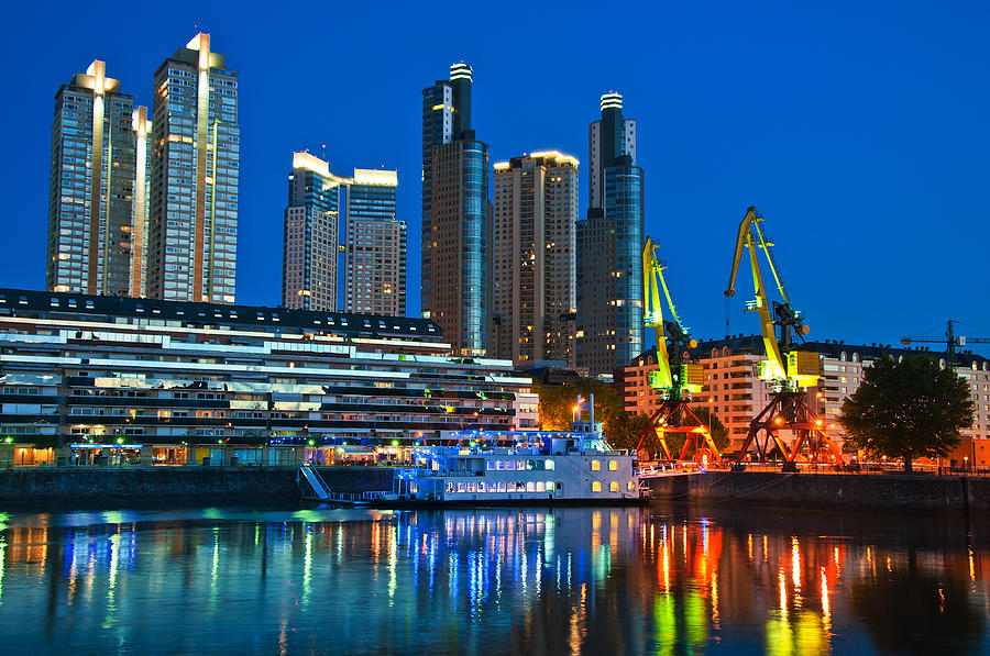 [Image: buenos-aires-skyline-jess-kraft.jpg]