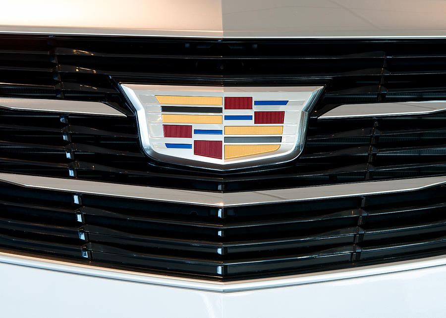 2015 Cadillac Emblem