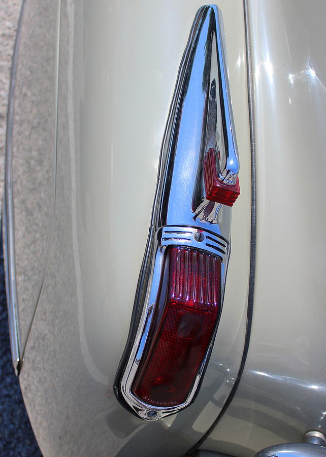 Cadillac Suv Tail Lights