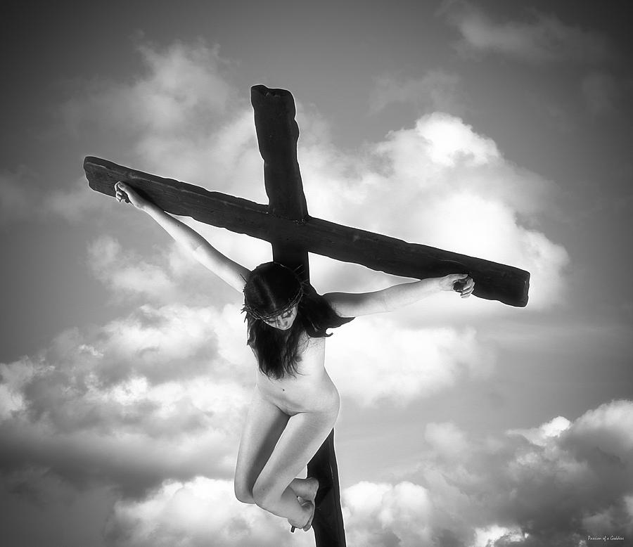 Female Nude Crucifix Video 95