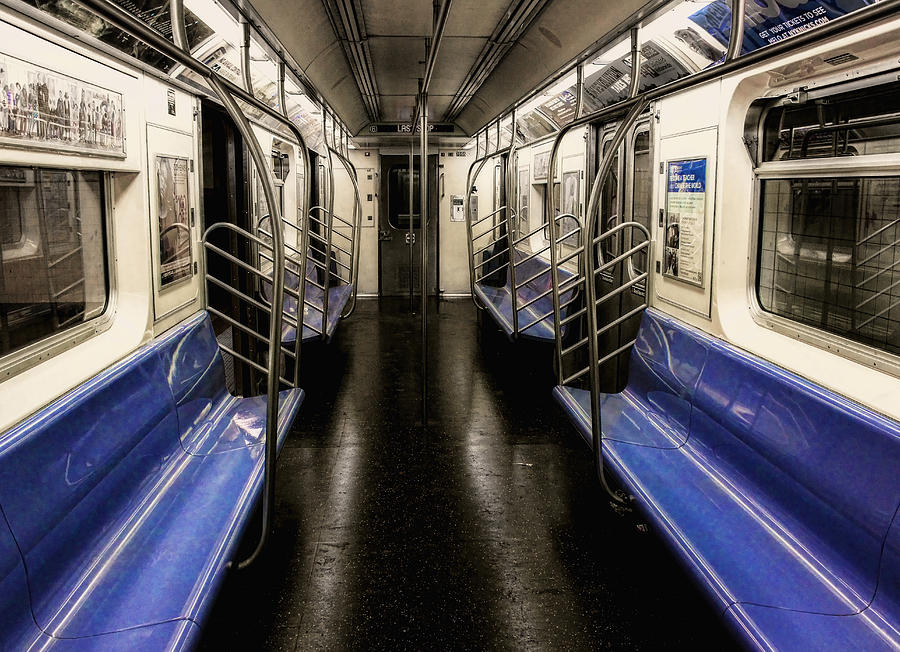  - empty-subway-car-georgina-gomez