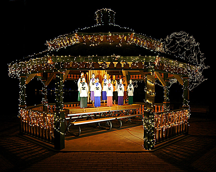 gazebo choir oshkosh celebration of lights photograph by gazebo choir oshkosh celebration of lights photograph by