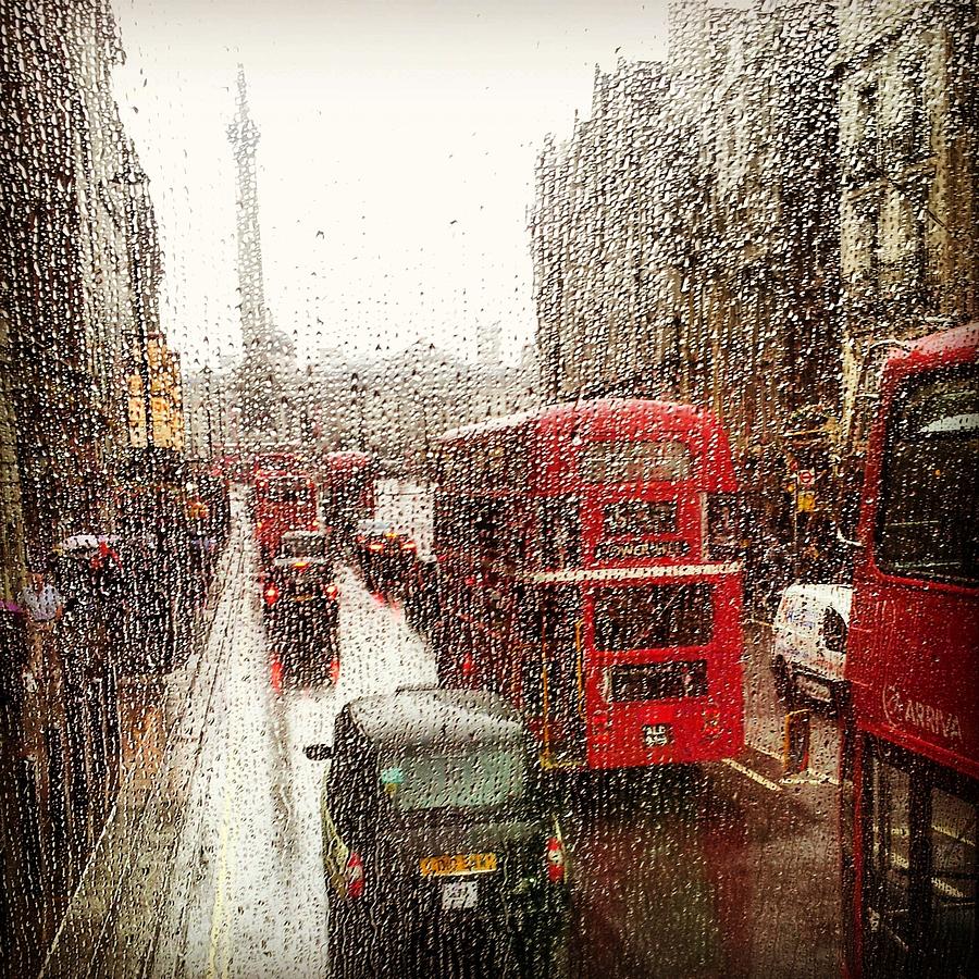 In the rain | London travel, London, London england