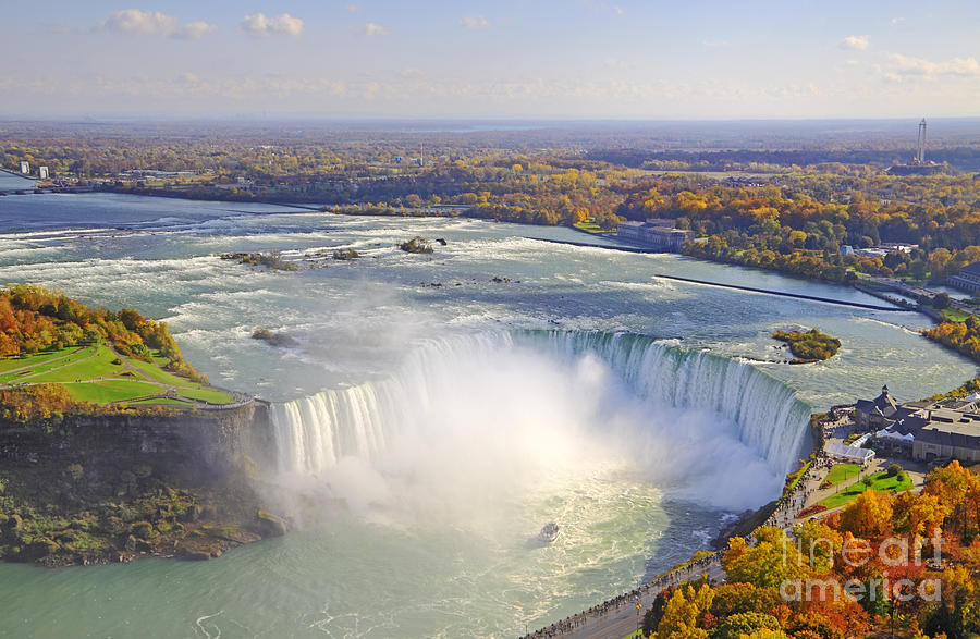 Niagara Falls Autumn by Charline Xia