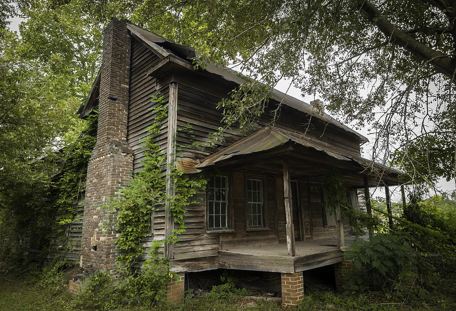 Old Southern Farm House By Jamie Anderson