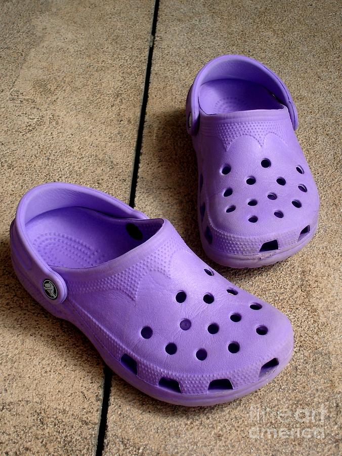 light purple fuzzy crocs