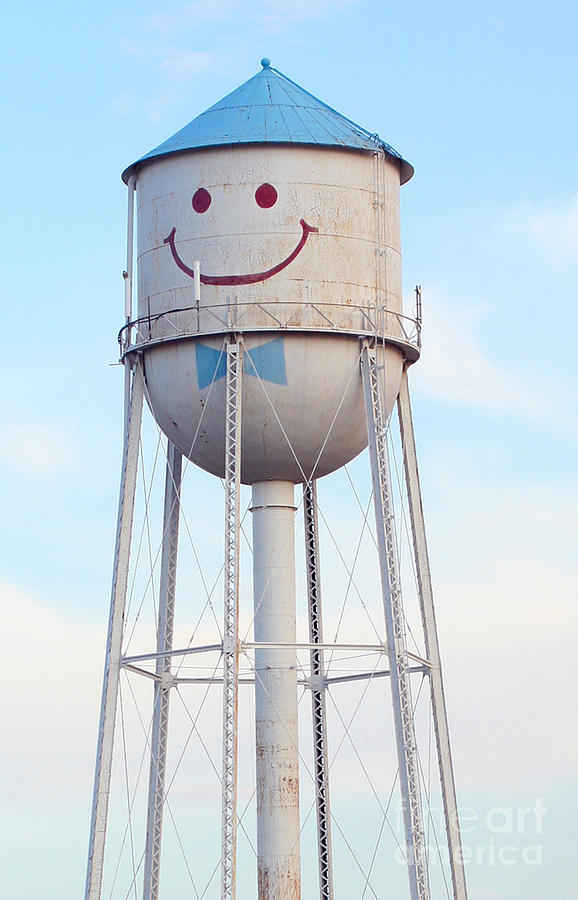 smiley-the-water-tower-steve-augustin.jp