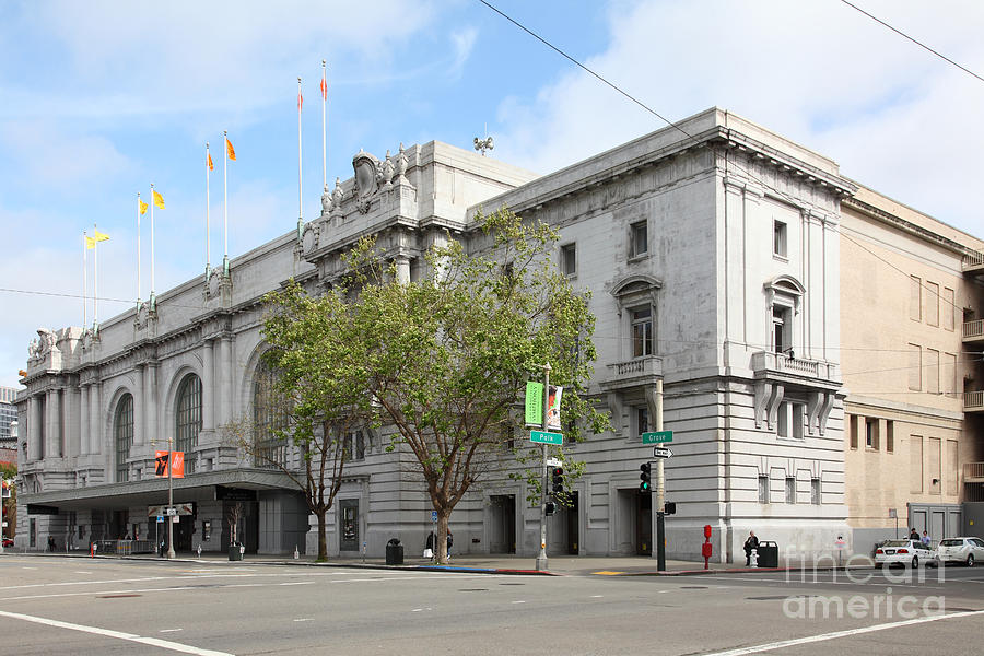 The San Francisco Exposition Auditorium Bill Graham Civic Auditorium