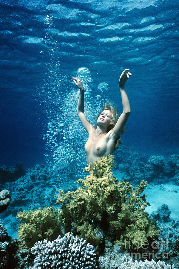 Nude Mermaids 27