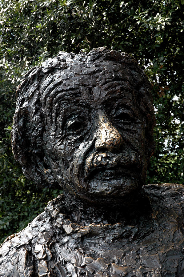 Albert Einstein Statue