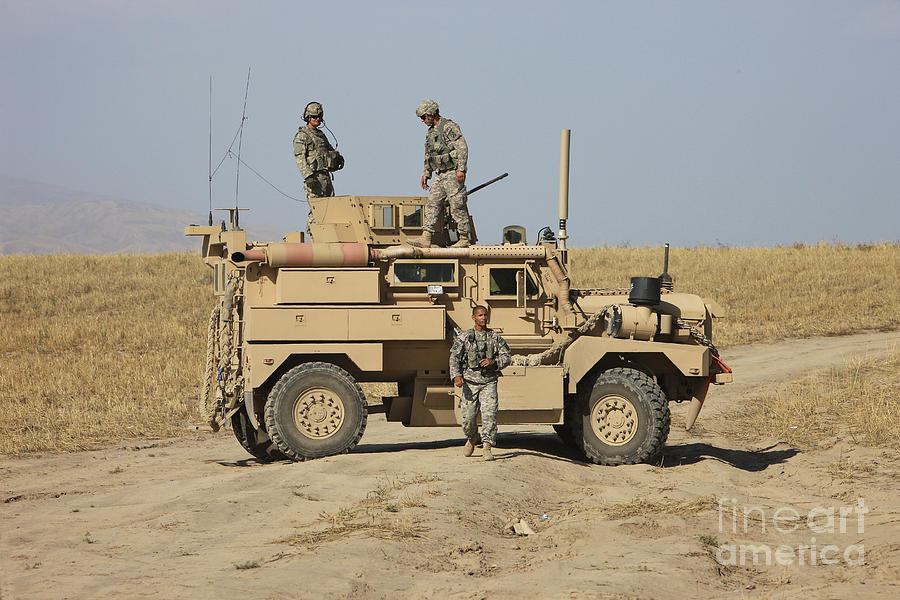 1-a-us-army-cougar-mrap-vehicle-terry-moore.jpg