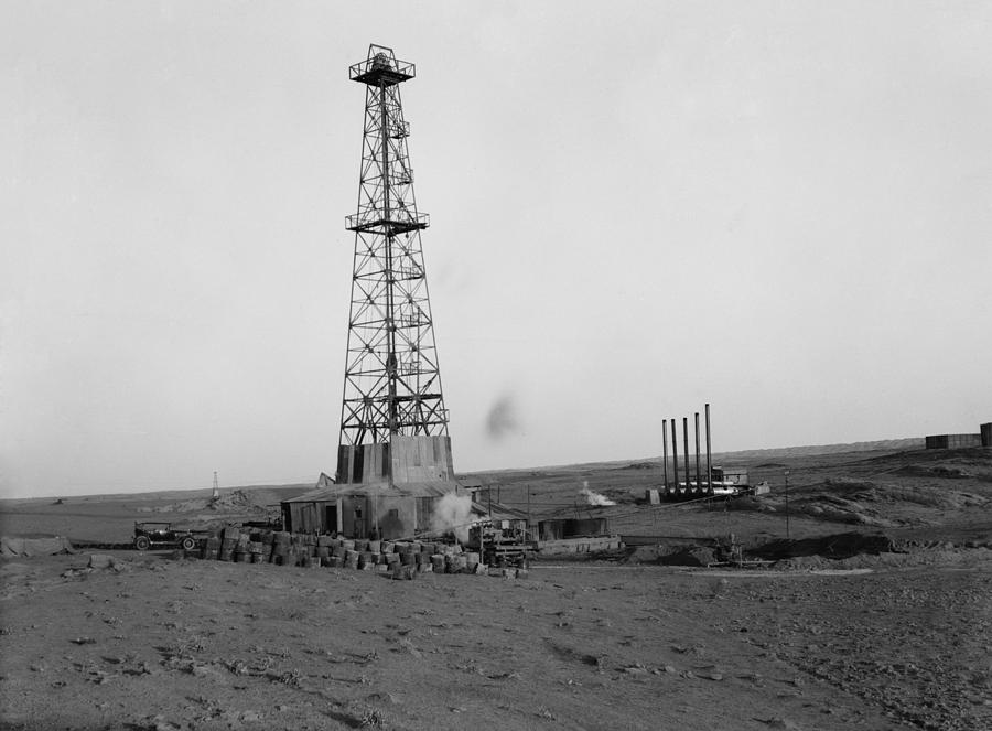 Oil Wells Pictures