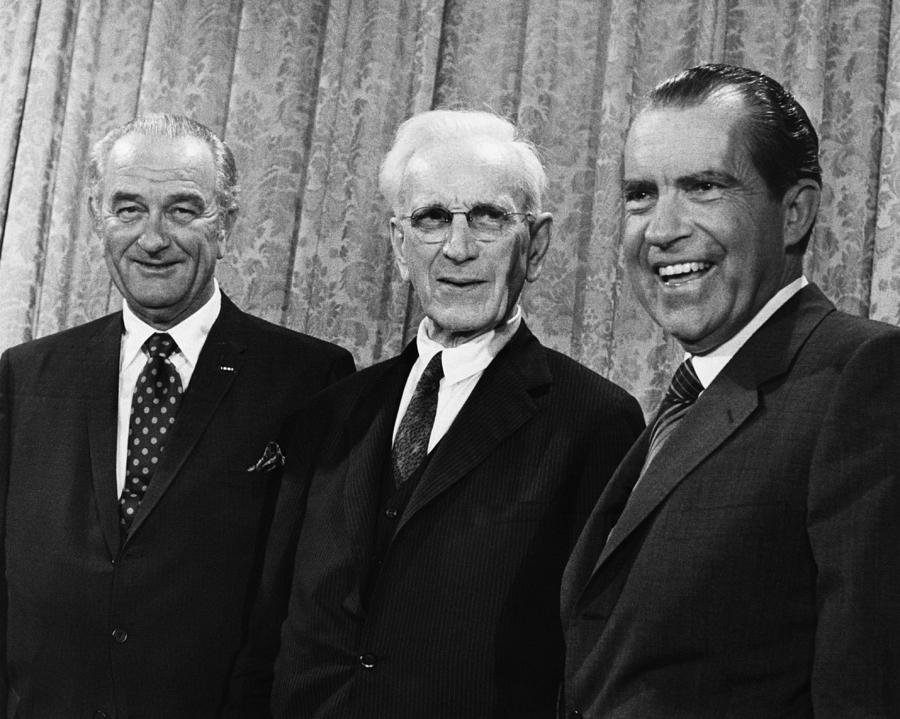 1970 Us Presidency, Expresidents Photograph by Everett