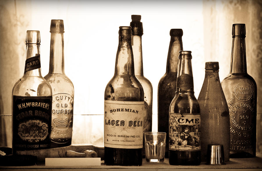 19th-century-liquor-bottles-levin-rodriguez.jpg