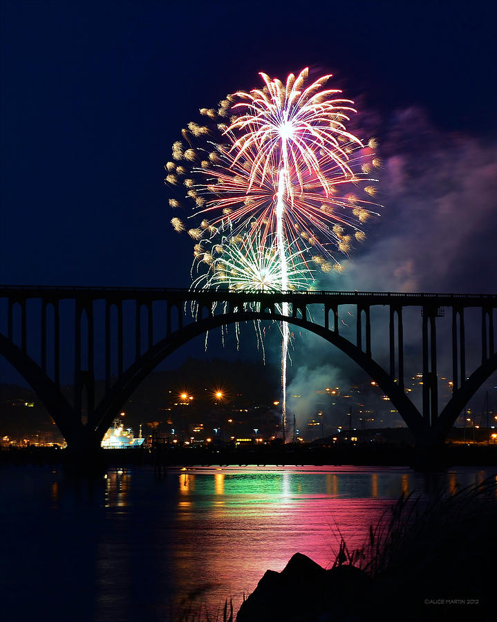 4th Of July Newport Oregon Photograph by Alice Martin