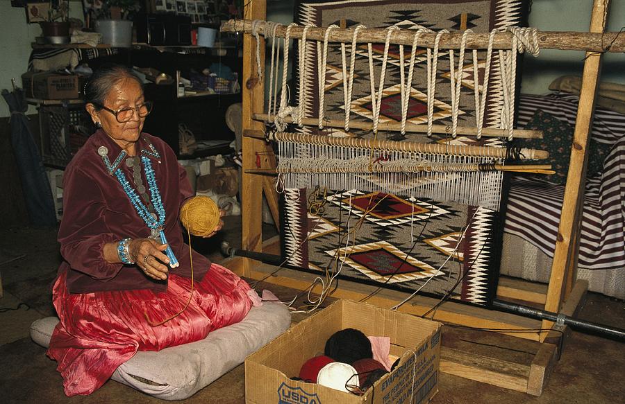 loom weaver