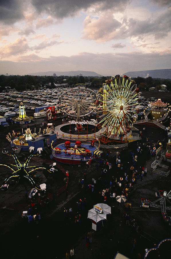 County Fair, Yakima Valley, Rides Photograph by Sisse Brimberg