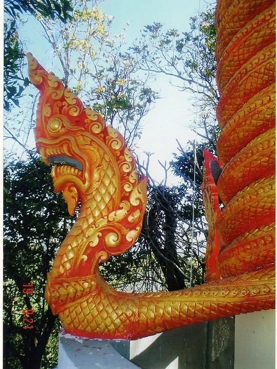 dragon-khmer-sculpture-sovann-men.jpg