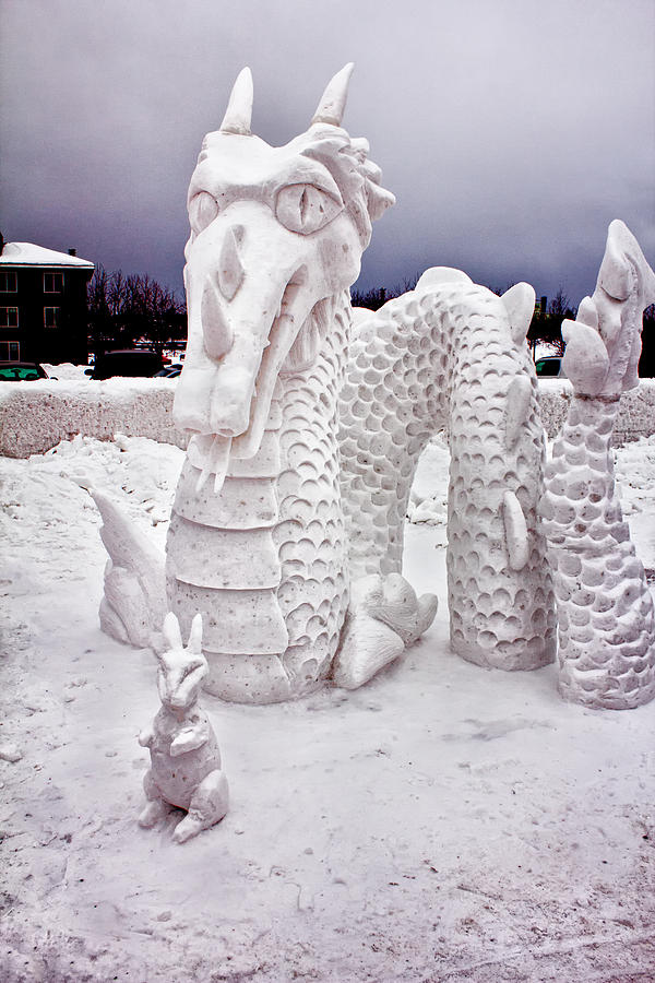 Dragon Snow Sculpture