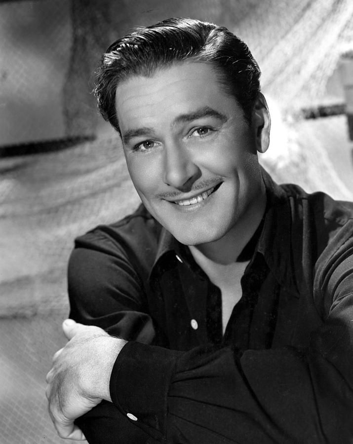 Errol Flynn - Wallpaper Image