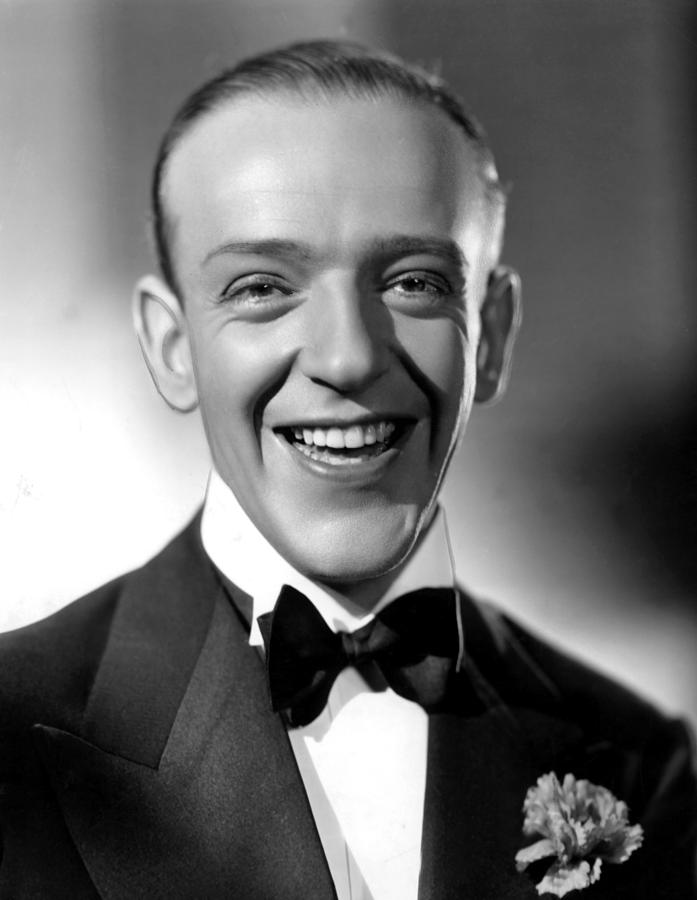 <b>Fred Astaire</b>, 1935 Photograph - fred-astaire-1935-everett