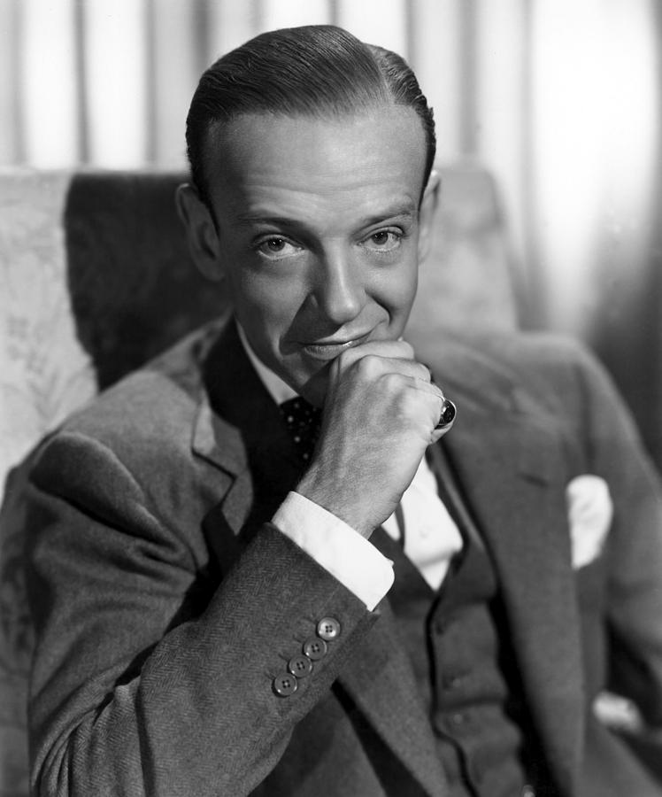 Fred Astaire In The 1940s Photograph By Everett 