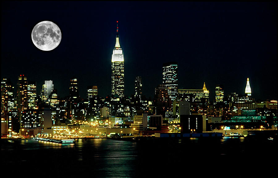full-moon-rising--new-york-city-anthony-sacco.jpg