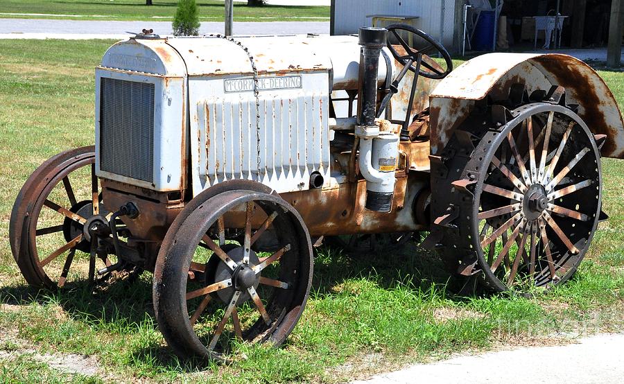 mccormick-deering-10-20-tractor-john-bla