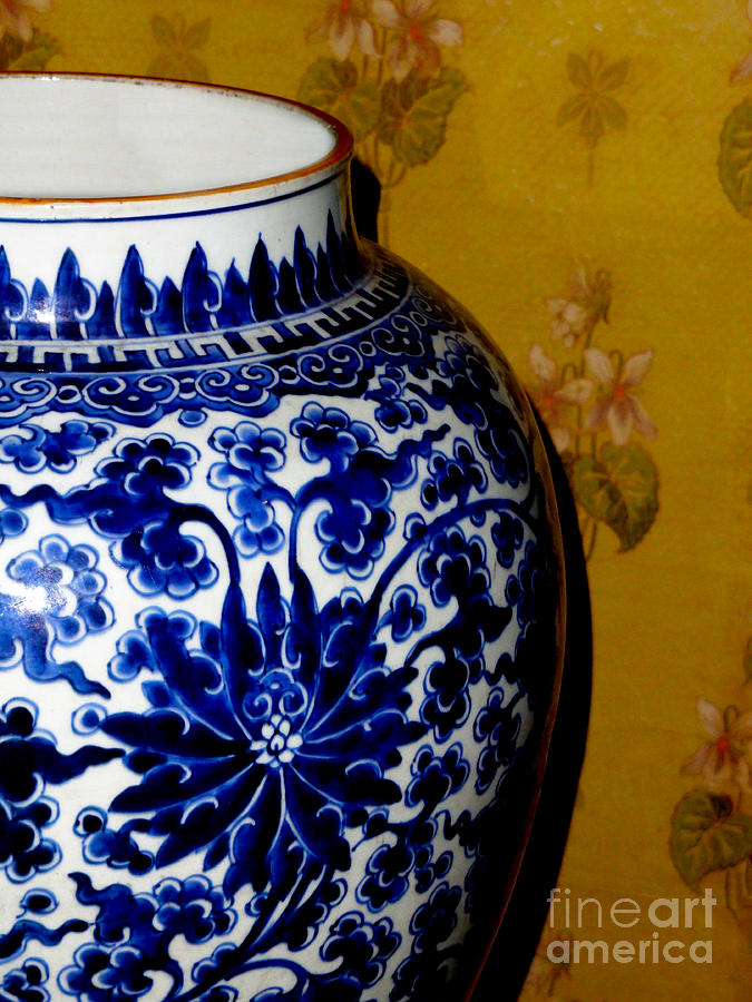 blue ming vase