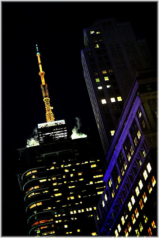  - night-light-in-the-city-empire-state-building-geri-gray