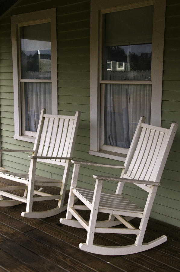 rocking chairs on porch download how build rocking chair ehow there is 