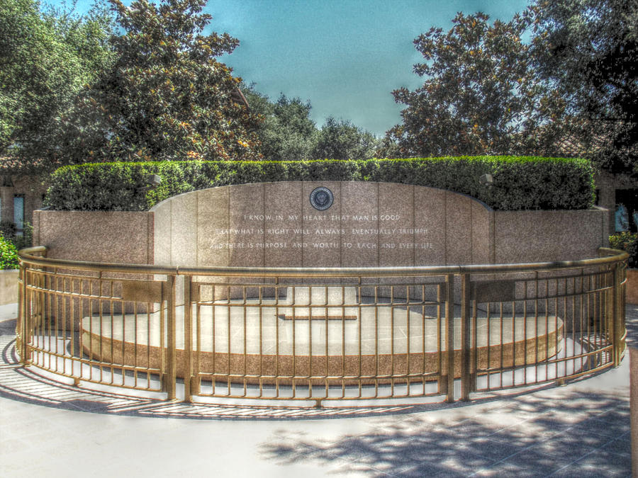 Ronald Reagan Grave By Cindy Nunn