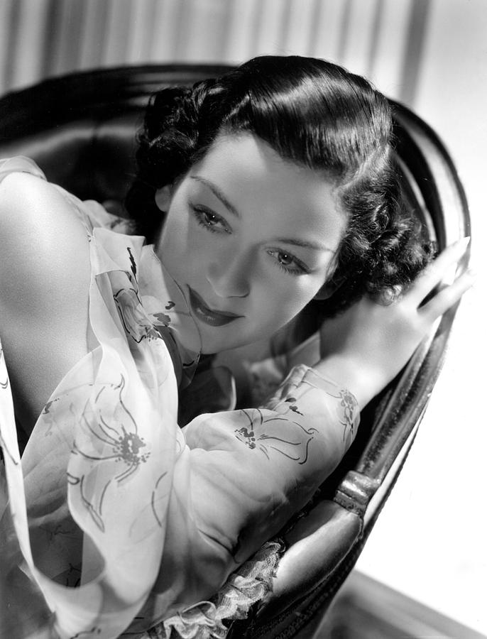 rosalind russell a hurrell portrait photograph by everett rosalind russell a hurrell portrait photograph by everett