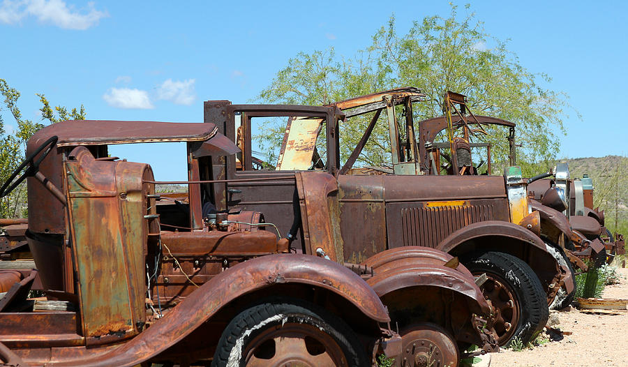 rusty-old-cars-tracey-hunnewell.jpg