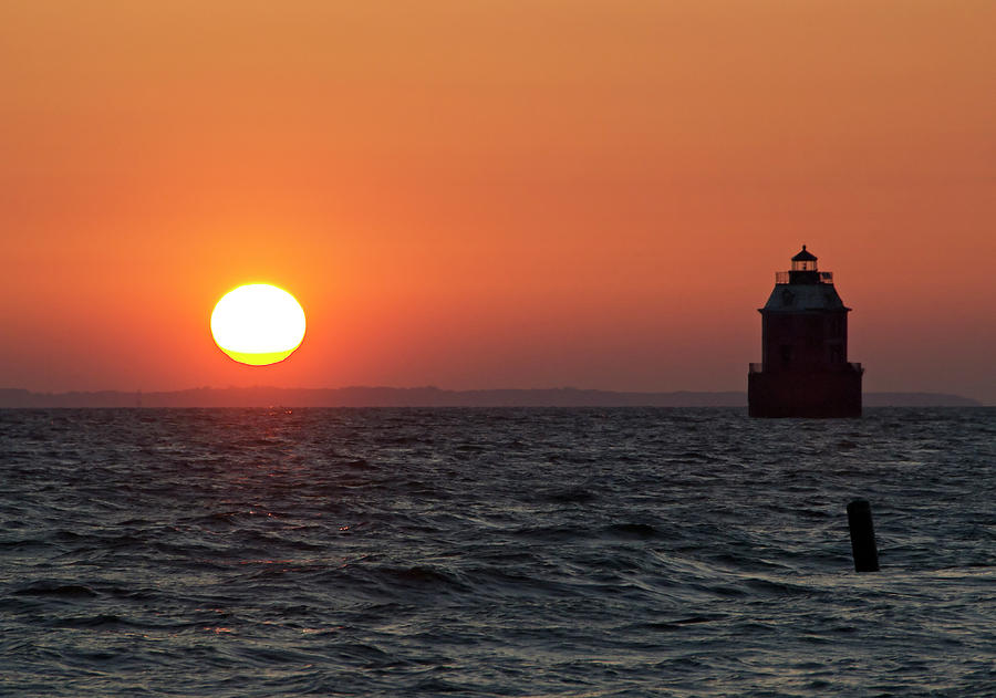 sunrise-over-the-chesapeake-bay--maryland-brendan-reals.jpg