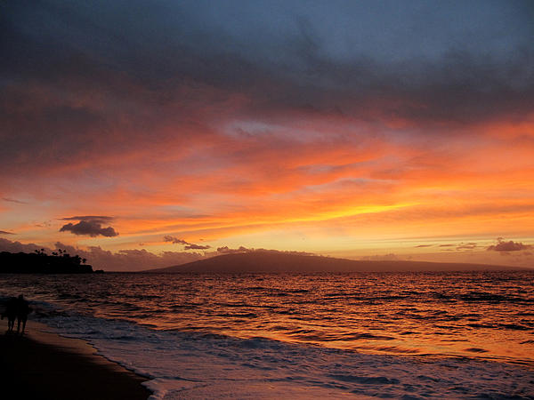 http://images.fineartamerica.com/images-medium/1-wave-at-sunset-over-lanai-hawaii-harry-mason.jpg