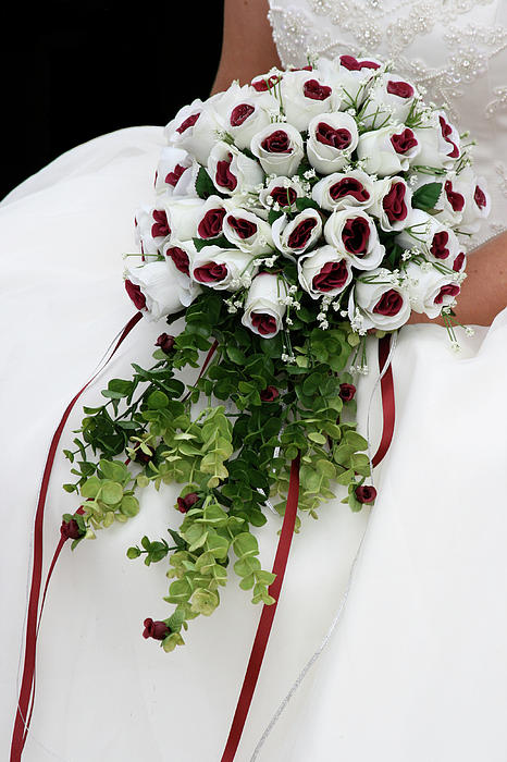 brides with flowers