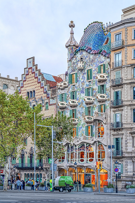 Casa Batllo Facade Ii Antoni Gaudi Barcelona Catalonia Jigsaw Puzzle