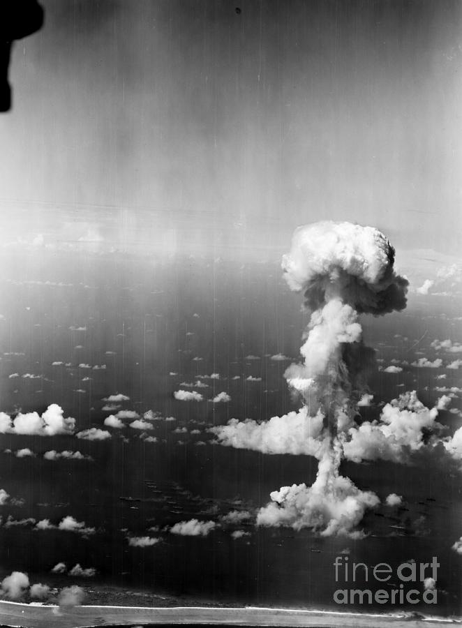 atomic-bomb-test-1946-granger.jpg