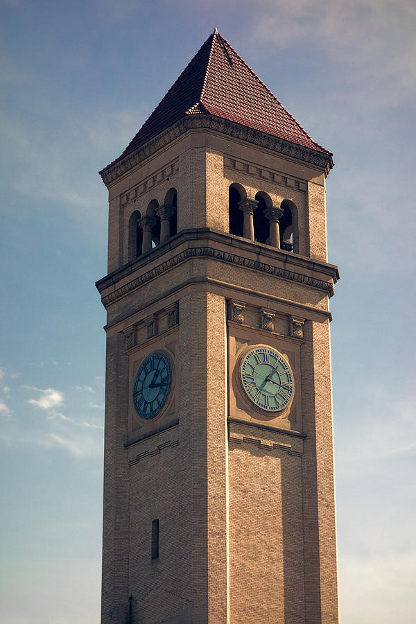 Great Northern Railway Clock Tower Spokane Photograph by Daniel Hagerman