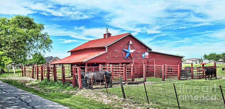 Old Red Barn Photograph By W Scott Mcgill Fine Art America