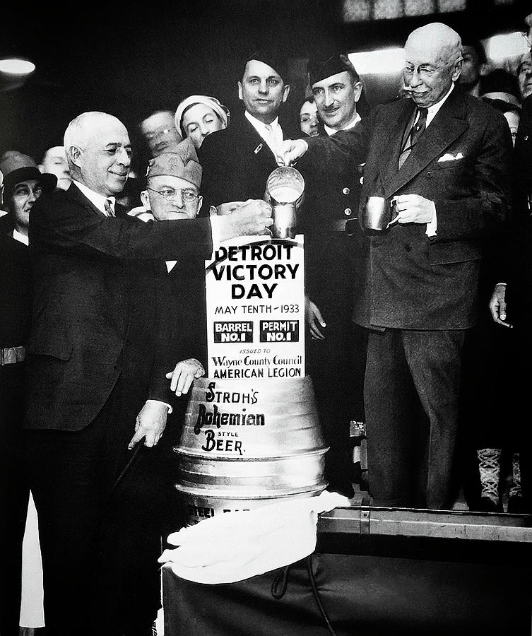 Prohibition Ends Stroh S Brewery Celebrates Detroit Photograph