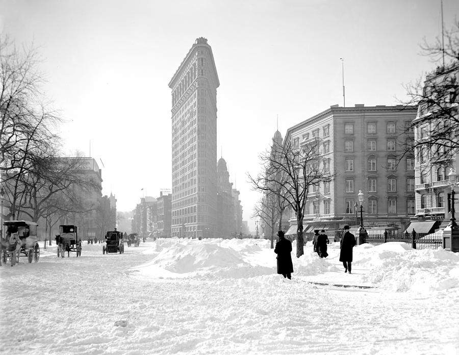 Nyc Flatiron Building After Snowstorm 1 By Science Source