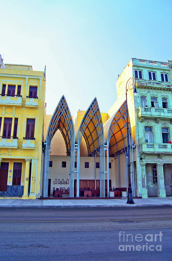 Outdoor Restaurant In Havana By Mark Williamson Science Photo Library