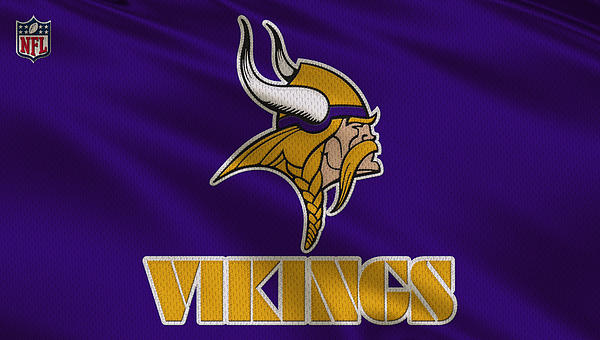 Minnesota Vikings Santa Claus 2 Duvet Cover by Joe Hamilton - Pixels