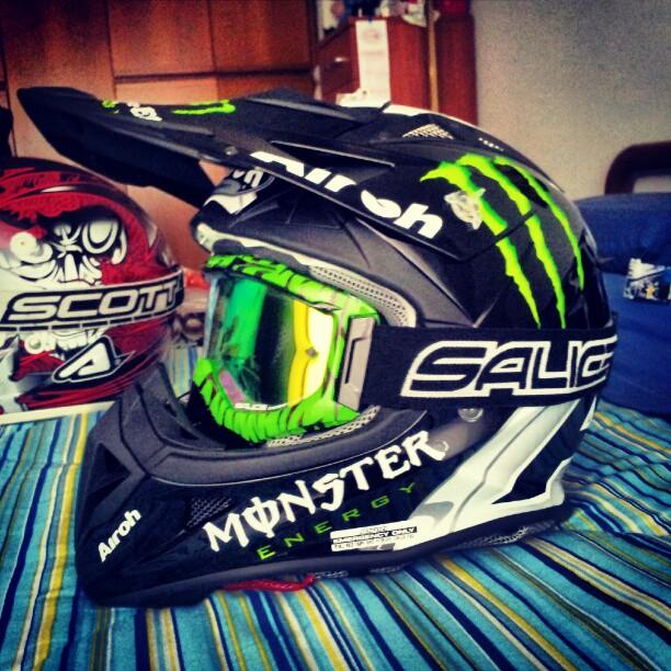 Airoh monster hot sale energy helmet